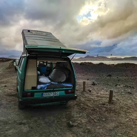 Camper Vans - Gregor D. Van אתר קמפינג *