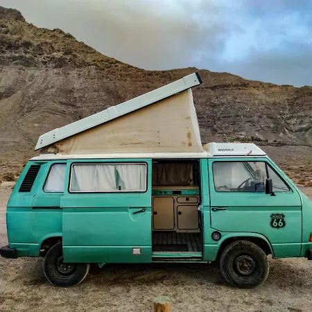 אתר קמפינג Camper Vans - Gregor D. Van פאמארה